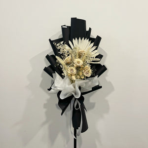 Open image in slideshow, &#39;Queen B&#39; Infinity Bouquet
